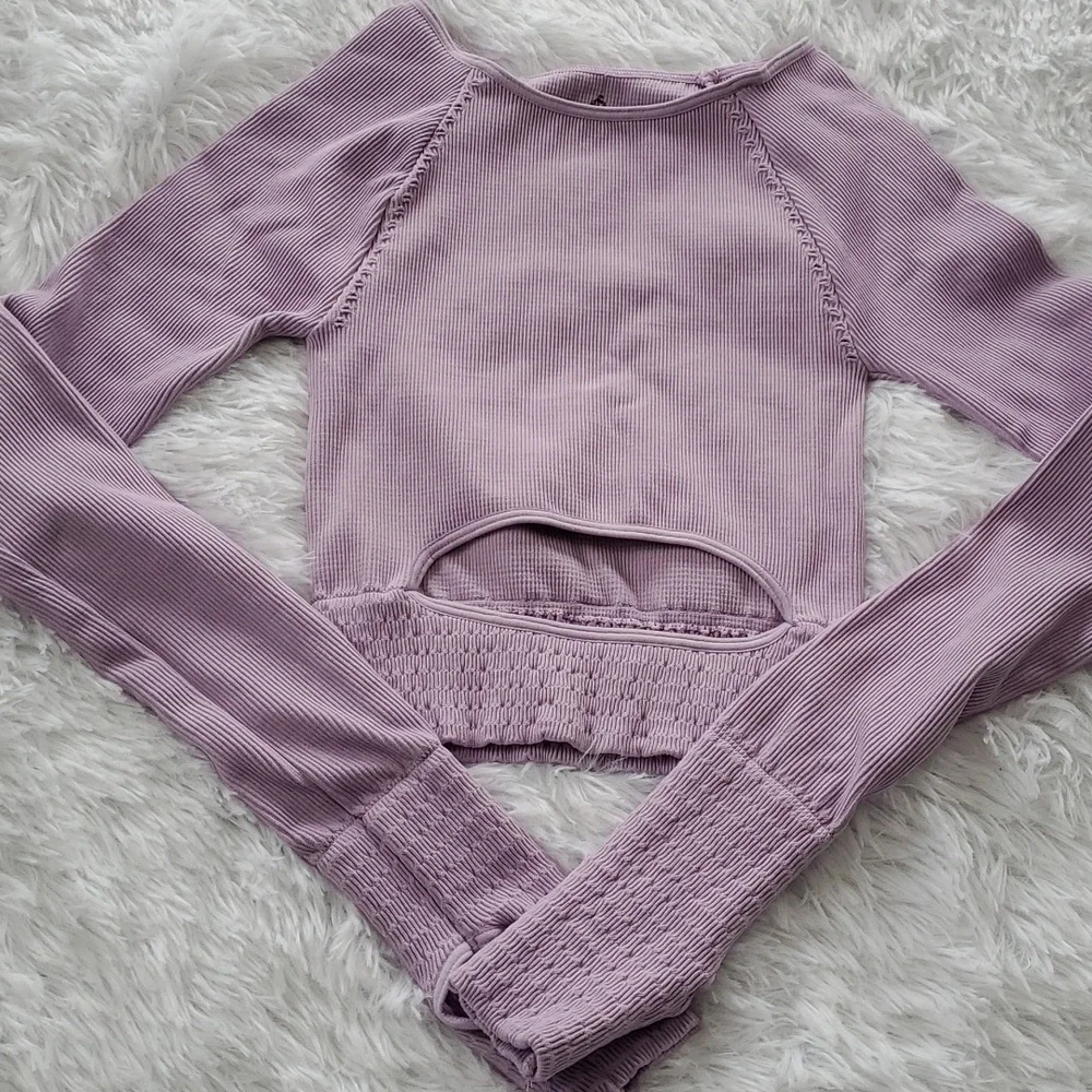 35. Free People Movement Cut It Out Longsleeve Crop Lilac - Picture 10 of 13